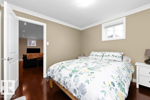 11317 103 Street, Edmonton, AB - Indoor Photo Showing Bedroom