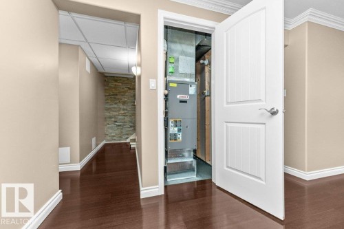 11317 103 Street, Edmonton, AB - Indoor Photo Showing Other Room