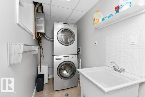 11317 103 Street, Edmonton, AB - Indoor Photo Showing Laundry Room