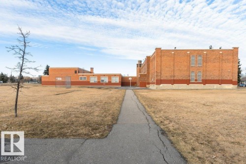 11317 103 Street, Edmonton, AB - Outdoor