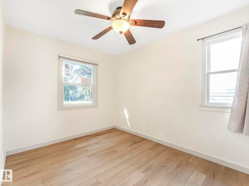 Edmonton, AB - Indoor Photo Showing Other Room