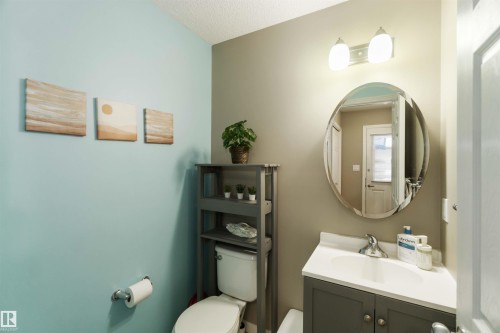 3116 17 Avenue, Edmonton, AB - Indoor Photo Showing Bathroom