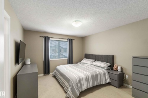 3116 17 Avenue, Edmonton, AB - Indoor Photo Showing Bedroom