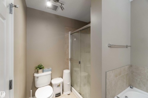 3116 17 Avenue, Edmonton, AB - Indoor Photo Showing Bathroom