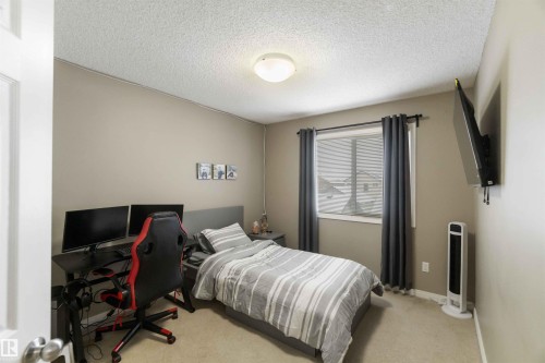 3116 17 Avenue, Edmonton, AB - Indoor Photo Showing Bedroom
