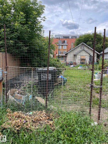 10745 95 Street, Edmonton, AB 