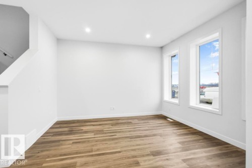 3759 Erlanger Drive, Edmonton, AB - Indoor Photo Showing Other Room