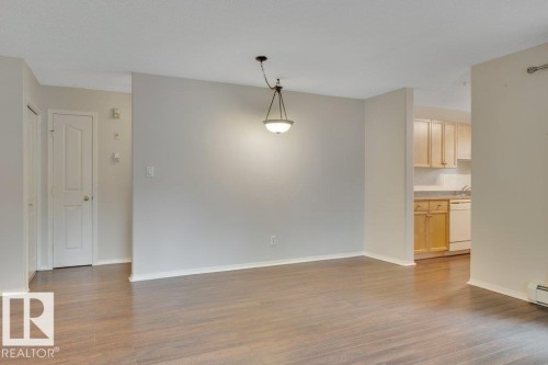 102 2903 Rabbit Hill Road, Edmonton, AB - Indoor