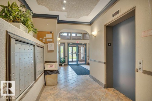 102 2903 Rabbit Hill Road, Edmonton, AB - Indoor Photo Showing Other Room