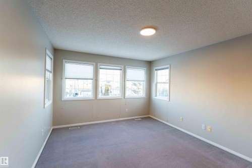 11211 11 Ave Sw, Edmonton, AB - Indoor Photo Showing Other Room