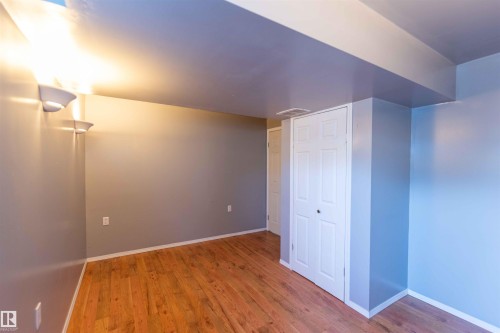11211 11 Ave Sw, Edmonton, AB - Indoor Photo Showing Other Room
