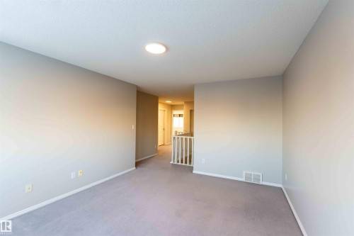11211 11 Ave Sw, Edmonton, AB - Indoor Photo Showing Other Room