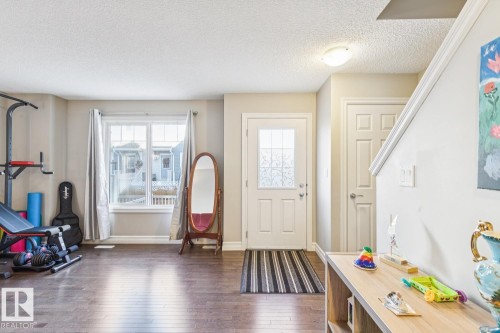 46 5317 3 Avenue, Edmonton, AB - Indoor