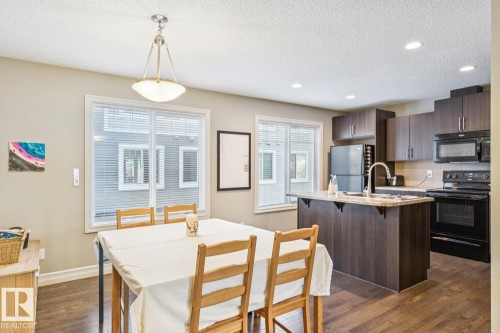 46 5317 3 Avenue, Edmonton, AB - Indoor