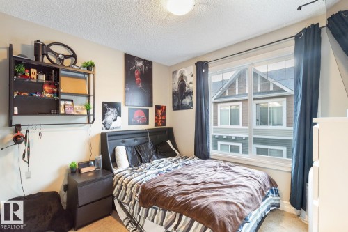 46 5317 3 Avenue, Edmonton, AB - Indoor Photo Showing Bedroom