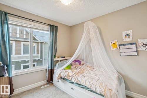 46 5317 3 Avenue, Edmonton, AB - Indoor Photo Showing Bedroom