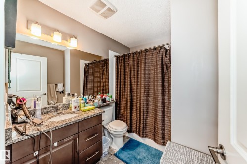 29 1816 Rutherford Road Sw, Edmonton, AB - Indoor Photo Showing Bathroom