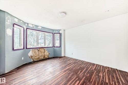 11642 103 Avenue, Edmonton, AB - Indoor Photo Showing Other Room