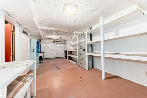 11642 103 Avenue, Edmonton, AB - Indoor