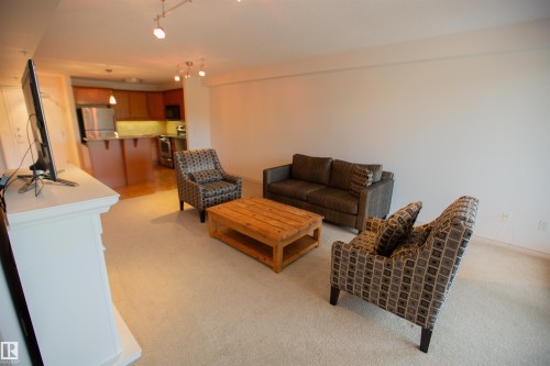 325 7510 89 Street, Edmonton, AB - Indoor Photo Showing Living Room
