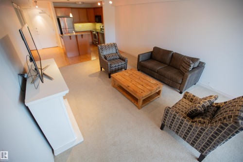 325 7510 89 Street, Edmonton, AB - Indoor Photo Showing Living Room