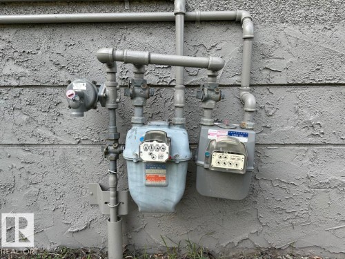 9512/9514 128 Avenue, Edmonton, AB - 