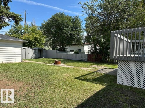 9512/9514 128 Avenue, Edmonton, AB - Outdoor