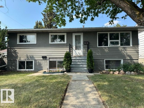 9512/9514 128 Avenue, Edmonton, AB - Outdoor With Facade