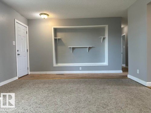 9512/9514 128 Avenue, Edmonton, AB - Indoor Photo Showing Other Room