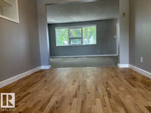 9512/9514 128 Avenue, Edmonton, AB - Indoor Photo Showing Other Room