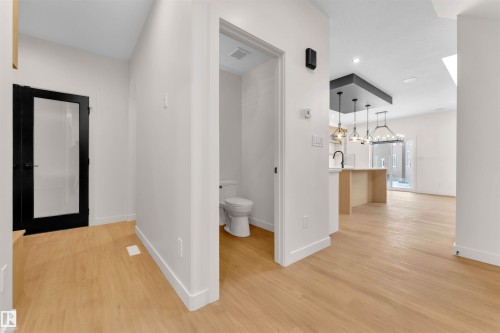 31 Eldridge Point(E), St. Albert, AB - Indoor Photo Showing Other Room