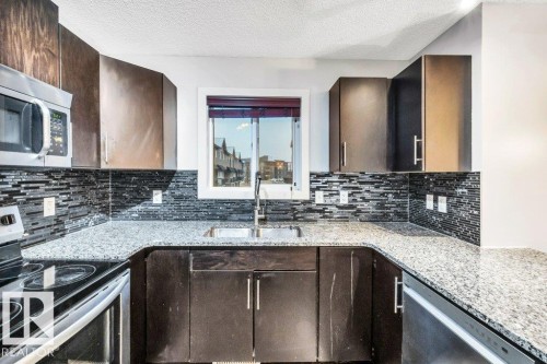 26 12004 22 Avenue, Edmonton, AB - Indoor Photo Showing Kitchen With Upgraded Kitchen