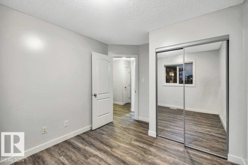 26 12004 22 Avenue, Edmonton, AB - Indoor Photo Showing Other Room
