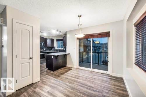 26 12004 22 Avenue, Edmonton, AB - Indoor Photo Showing Kitchen