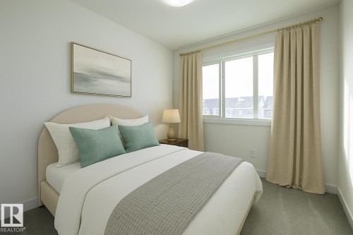 122 Elliott Wynd, Fort Saskatchewan, AB - Indoor Photo Showing Bedroom