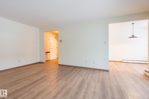 202 11450 40 Avenue, Edmonton, AB - Indoor Photo Showing Other Room