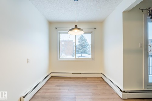 202 11450 40 Avenue, Edmonton, AB - Indoor Photo Showing Other Room