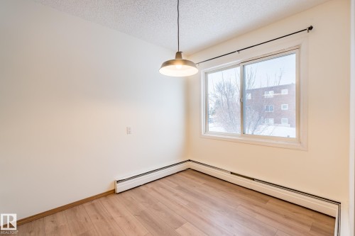 202 11450 40 Avenue, Edmonton, AB - Indoor Photo Showing Other Room