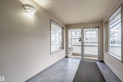 202 11450 40 Avenue, Edmonton, AB - Indoor Photo Showing Other Room