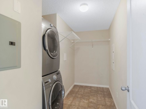 7228 7327 South Terwillegar Drive Nw, Edmonton, AB - Indoor Photo Showing Laundry Room