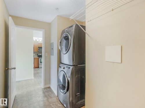 7228 7327 South Terwillegar Drive Nw, Edmonton, AB - Indoor Photo Showing Laundry Room