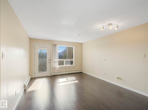 7228 7327 South Terwillegar Drive Nw, Edmonton, AB - Indoor