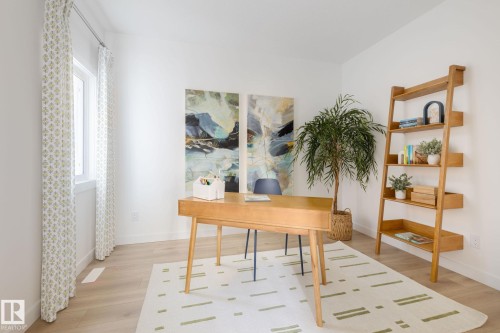 4019 208 Street, Edmonton, AB - Indoor