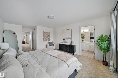 4023 208 Street, Edmonton, AB - Indoor Photo Showing Bedroom