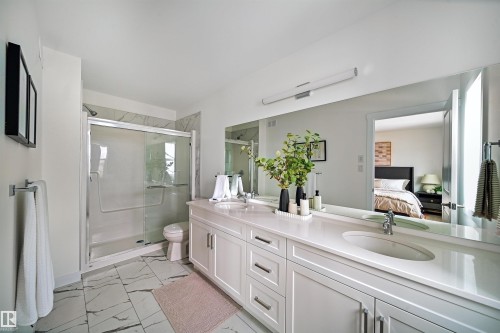 4023 208 Street, Edmonton, AB - Indoor Photo Showing Bathroom