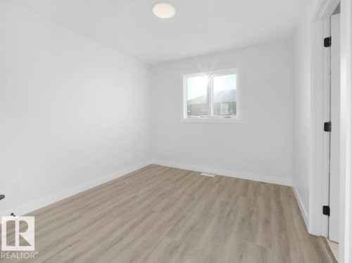 3310 Chickadee Dr, Edmonton, AB - Indoor Photo Showing Other Room