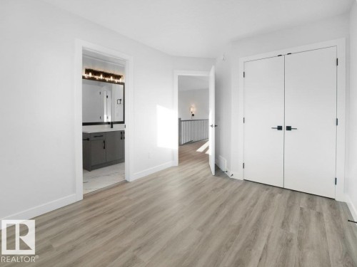 3310 Chickadee Dr, Edmonton, AB - Indoor Photo Showing Other Room