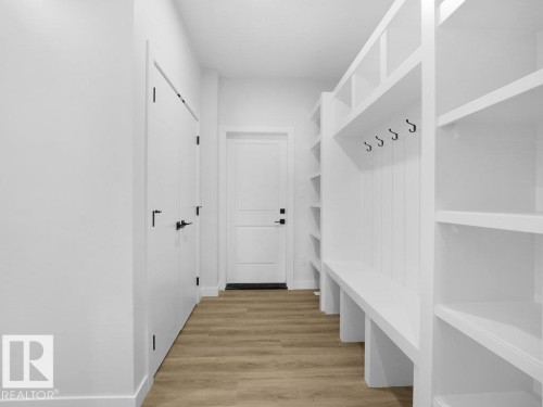 3310 Chickadee Dr, Edmonton, AB - Indoor Photo Showing Other Room