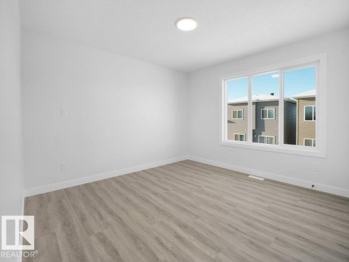 3310 Chickadee Dr, Edmonton, AB - Indoor Photo Showing Other Room