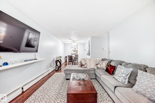 103 2624 Mill Woods Road E, Edmonton, AB - Indoor Photo Showing Living Room
